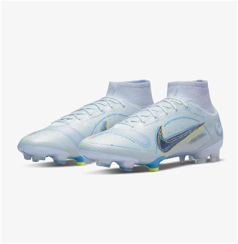 witte Nike voetbalschoenen